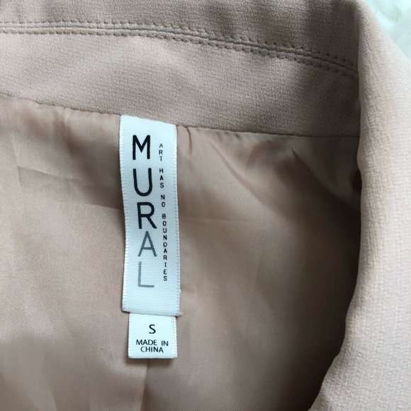 Blush blazer - Picture 2 of 2